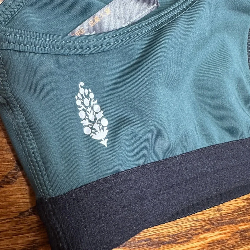 Free People FP Movement Stargazer Sports Bra Green Black Size Small NWT